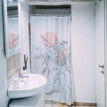 Thalassa New House *