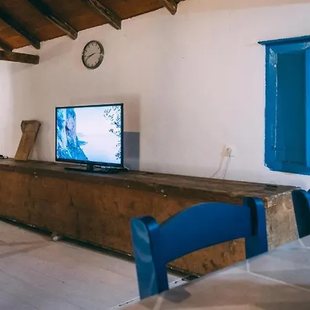 Thalassa New House *