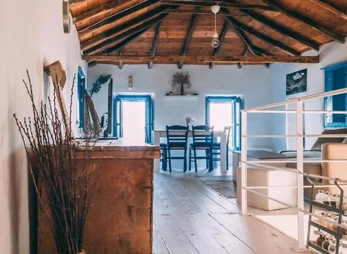 Thalassa New House * Леонидион